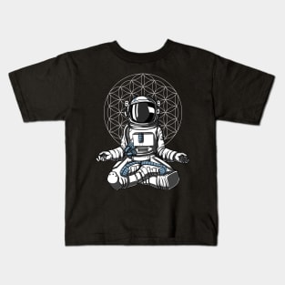 Space Astronaut Zen Yoga Meditation Kids T-Shirt